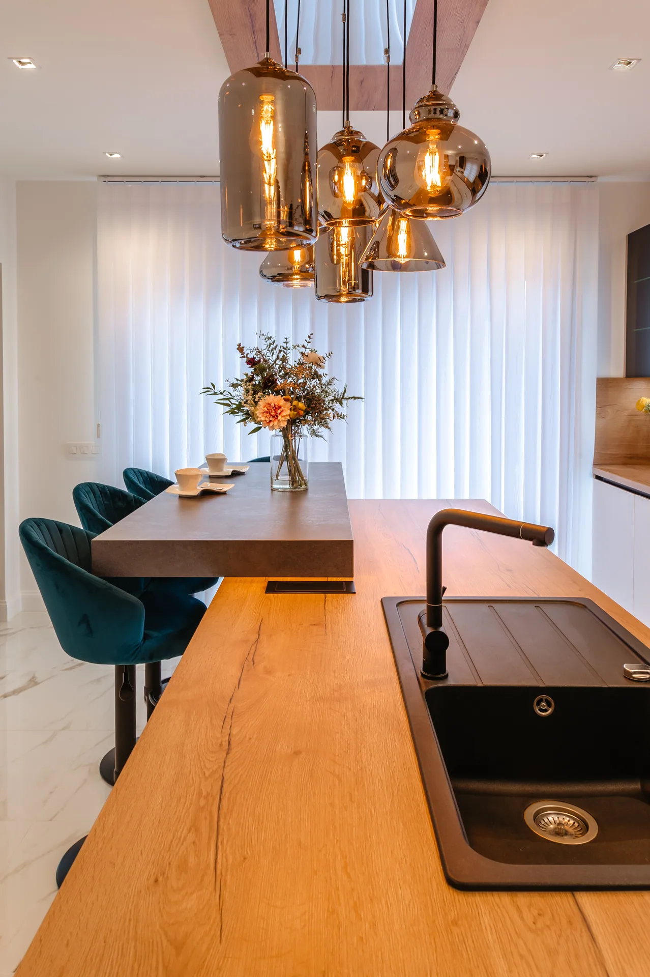 Plus — arctic white, blat oak ventura — poza 16