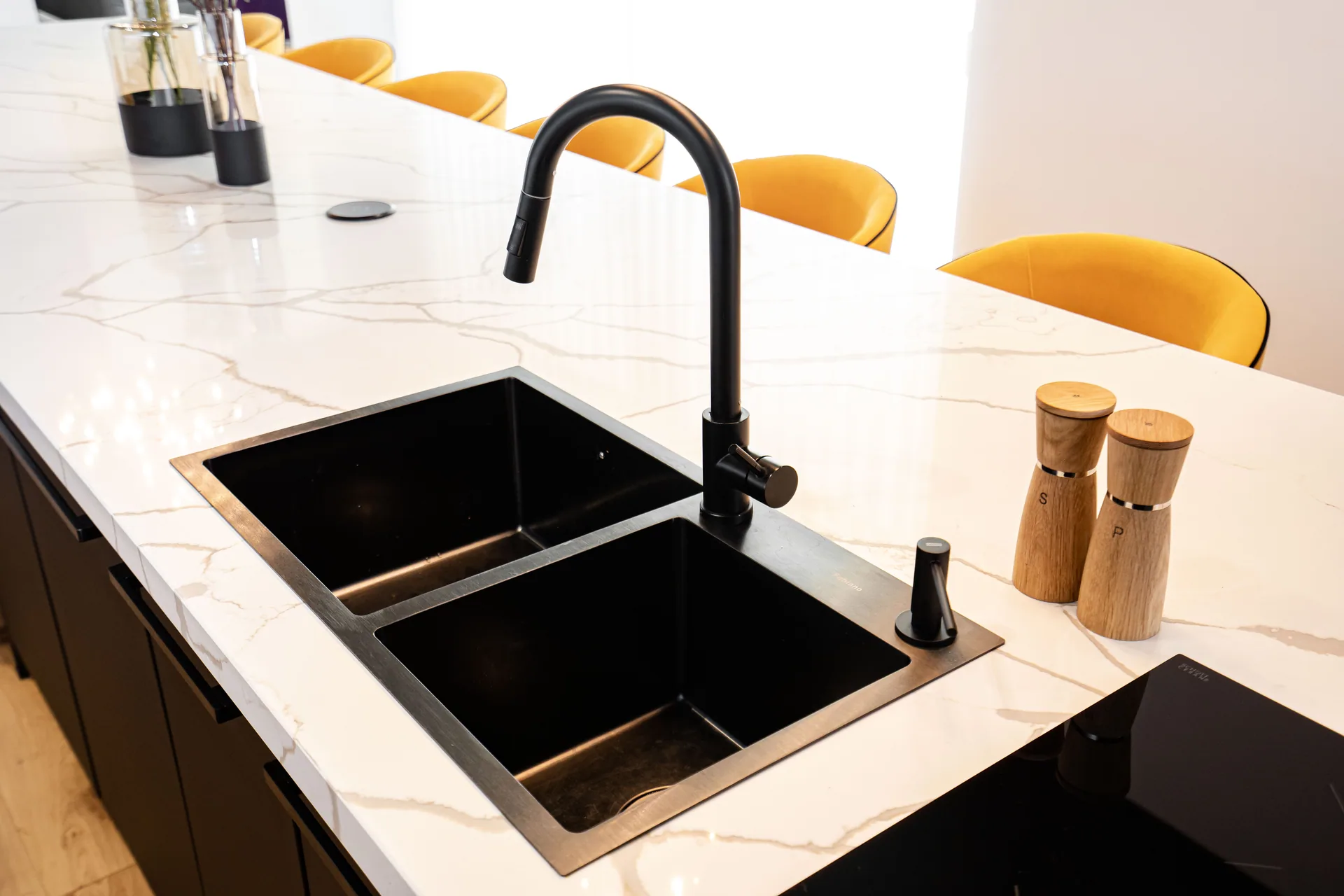 Plus — black, blat quartz — poza 9
